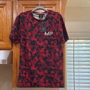NWT Men's MyProtein Red Camo workout tee size SMALL (36-38)